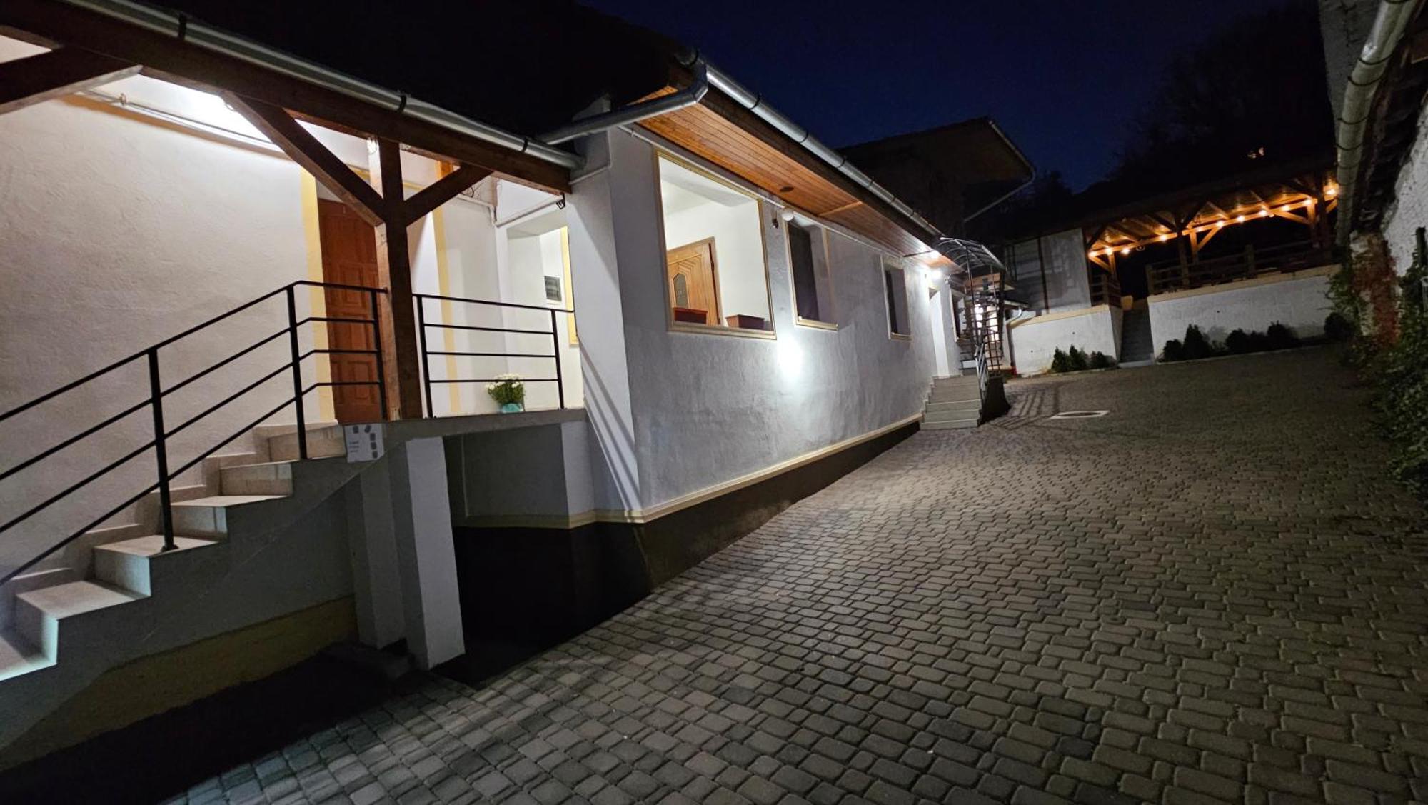 Iosif 55 Hotel ซิวิโชอารา ภายนอก รูปภาพ